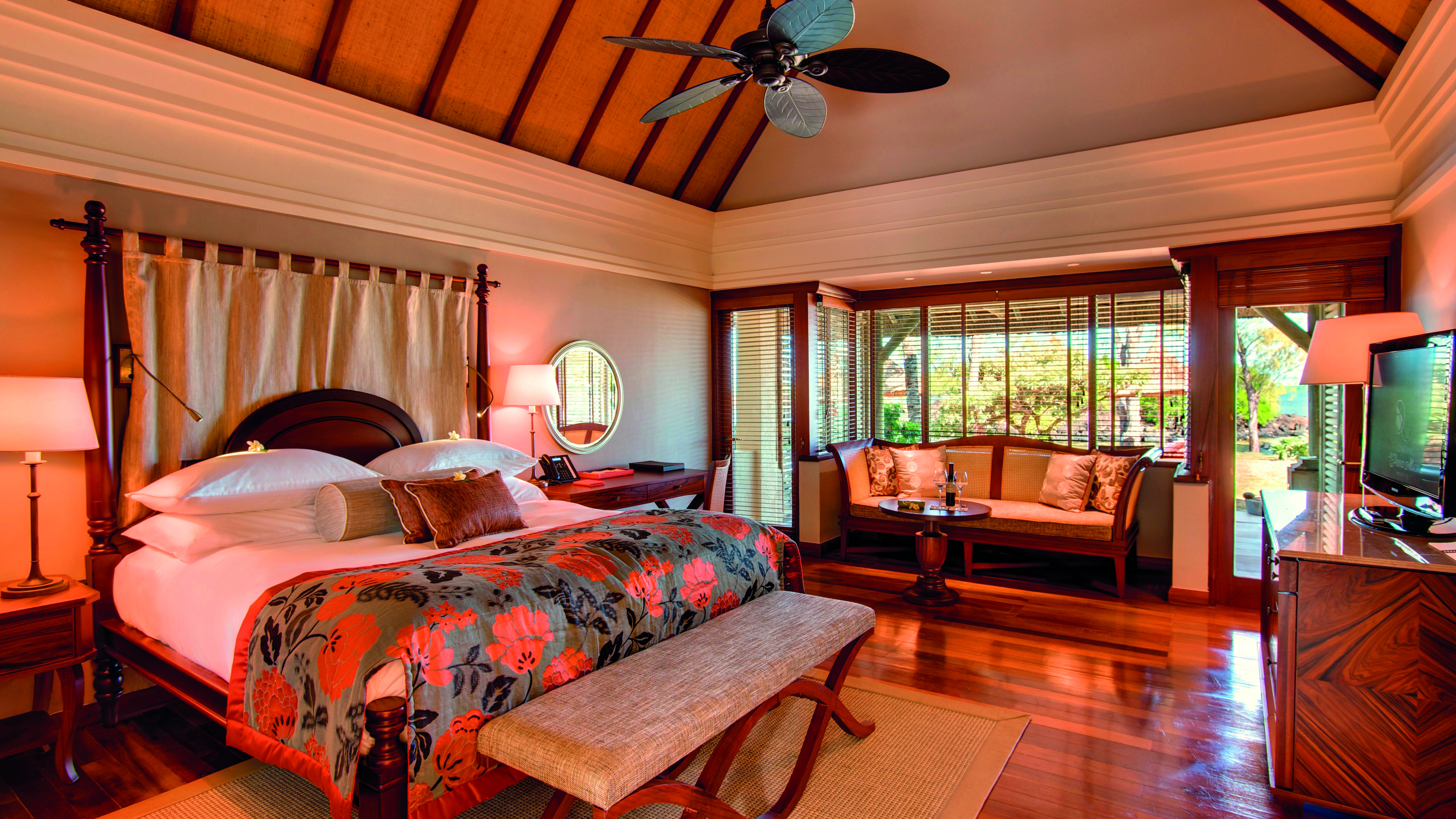 Constance Prince Maurice Poste de Flacq Δωμάτιο φωτογραφία A bedroom at the Four Seasons Resort