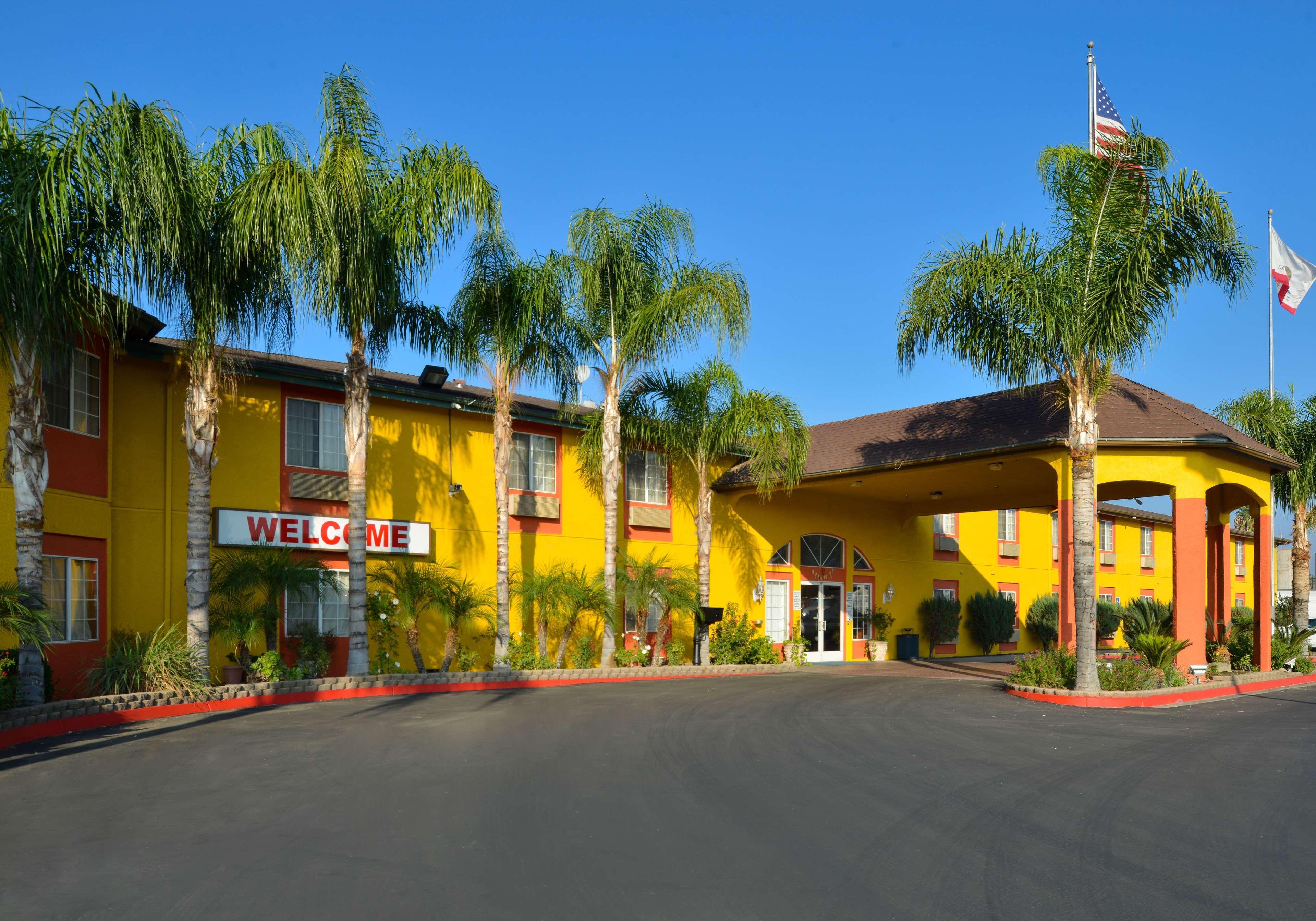 Constance Prince Maurice Poste de Flacq Εξωτερικό φωτογραφία The hotel in 2011